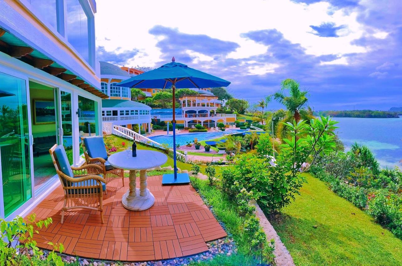 โรงแรมโมนาโค สวีท เดอ โบราเคย์ Manoc-Manoc ภายนอก รูปภาพ