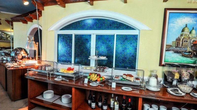 โรงแรมโมนาโค สวีท เดอ โบราเคย์ Manoc-Manoc ภายนอก รูปภาพ